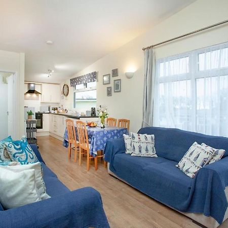 Sunnydaze-Detached Chalet With 2 Bedrooms And 2 Bathrooms And Private Parking Outside Door دارتموث المظهر الخارجي الصورة