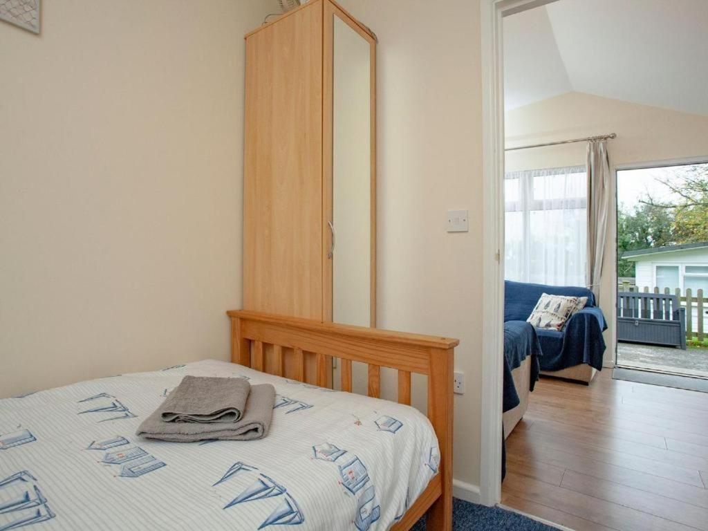 Sunnydaze-Detached Chalet With 2 Bedrooms And 2 Bathrooms And Private Parking Outside Door دارتموث المظهر الخارجي الصورة
